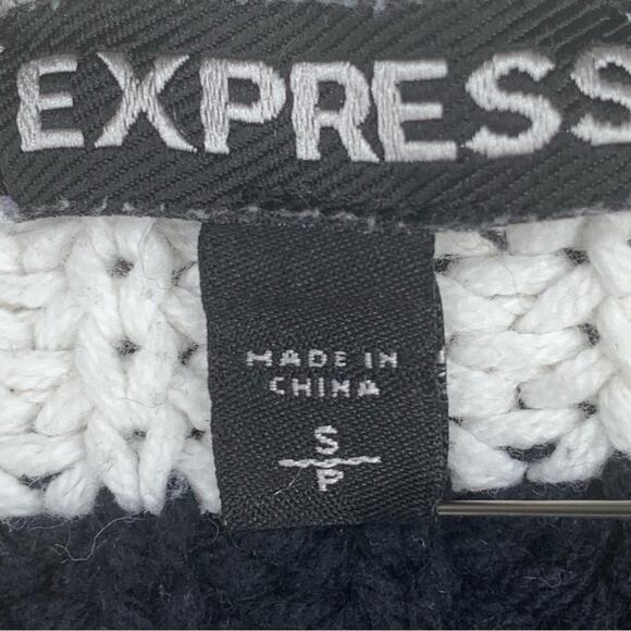 Express Sweater Oversized Size Small Black and White Striped Chunky Knit - Picture 9 of 10